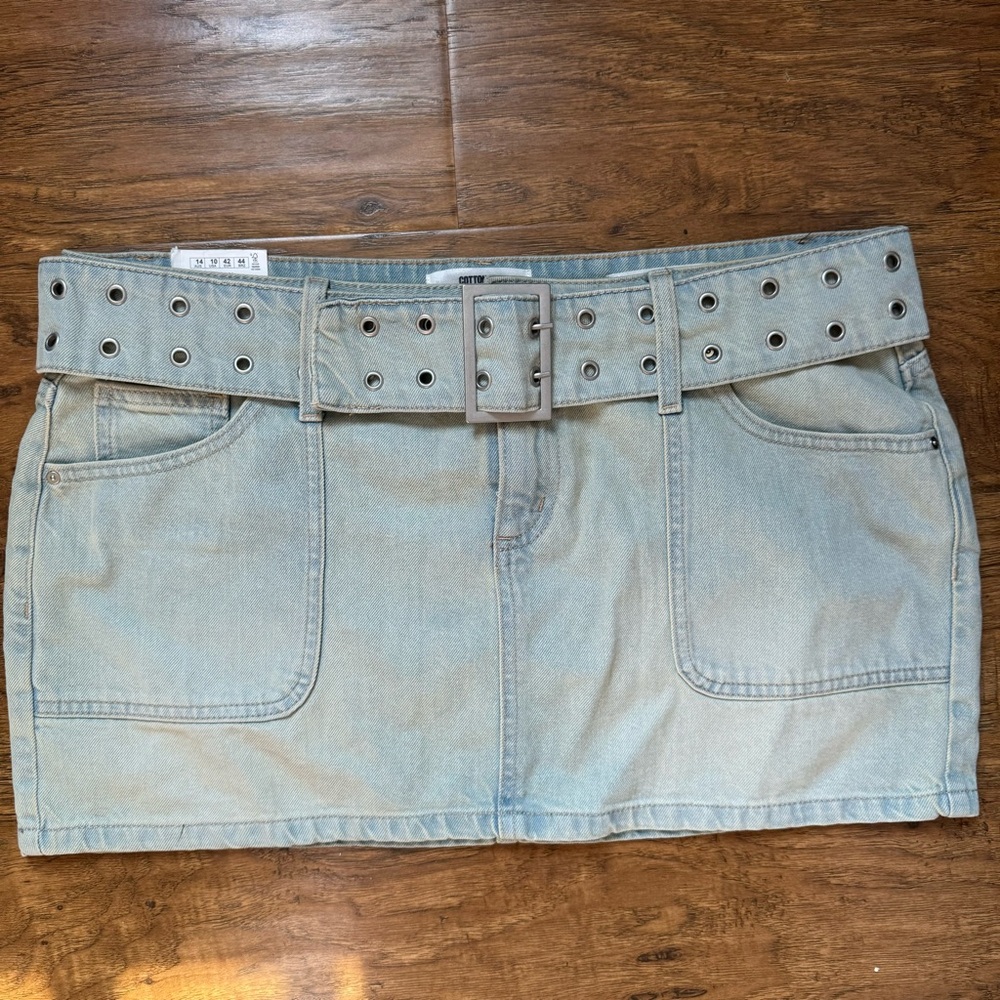 NEW Cotton On Utility Belt Mini Skirt Women’s Size 10